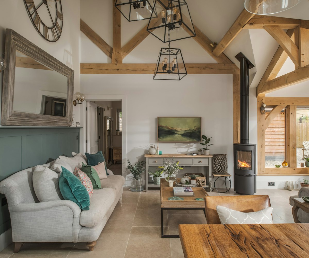 2318 86 Oakwrights Mark Watts Content Block