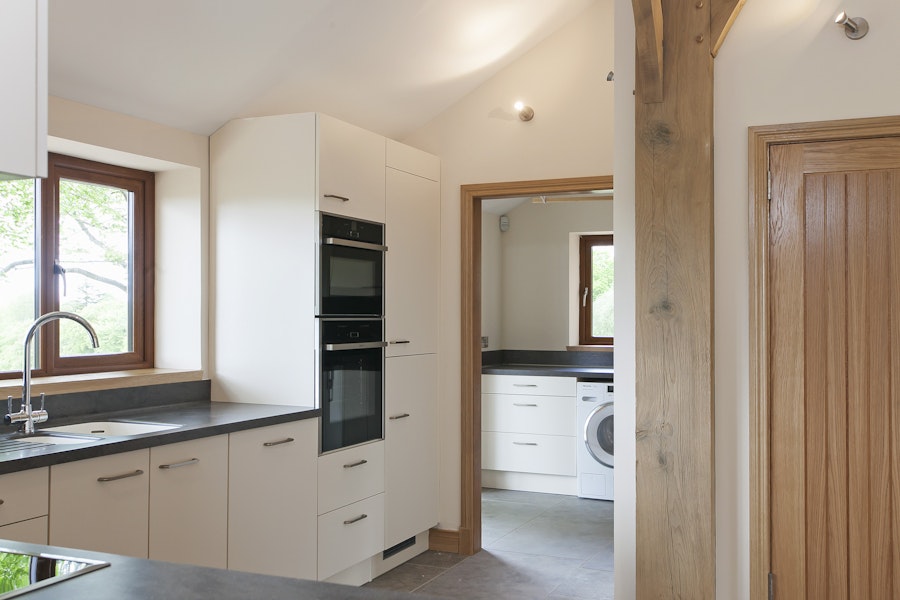 1792 3022 Oakwrights Richard Frew Gallery